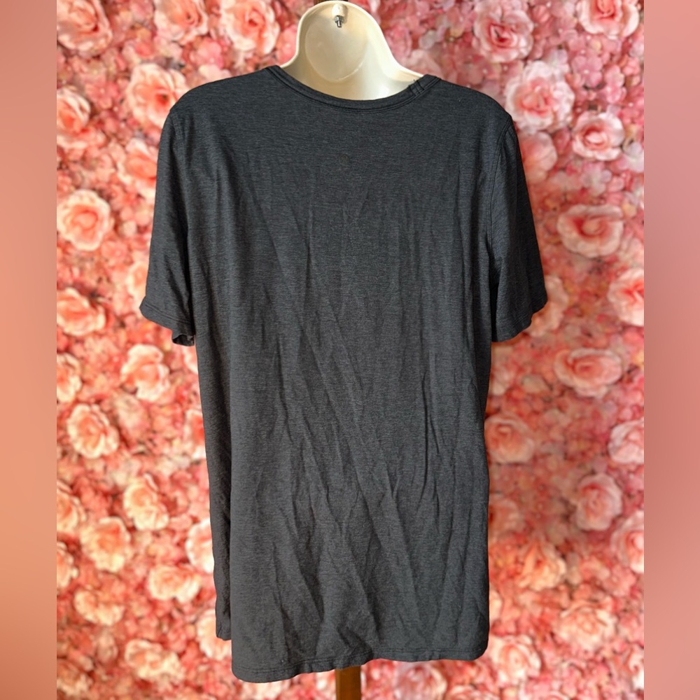lululemon (10) Grey Loose Fit Tee - Picture 2 of 4